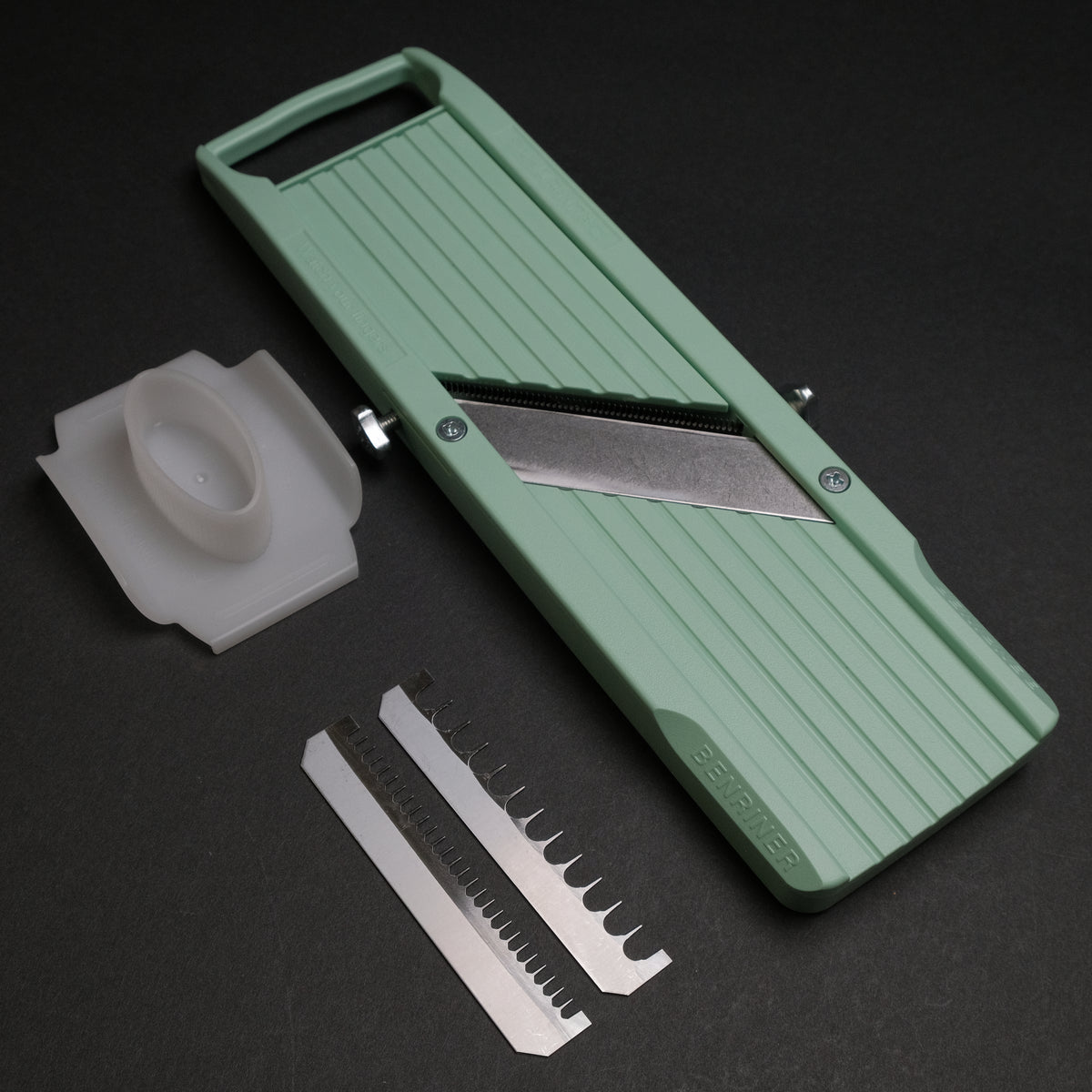 Benriner Japanese Mandolin Slicer Ai & Om Knives