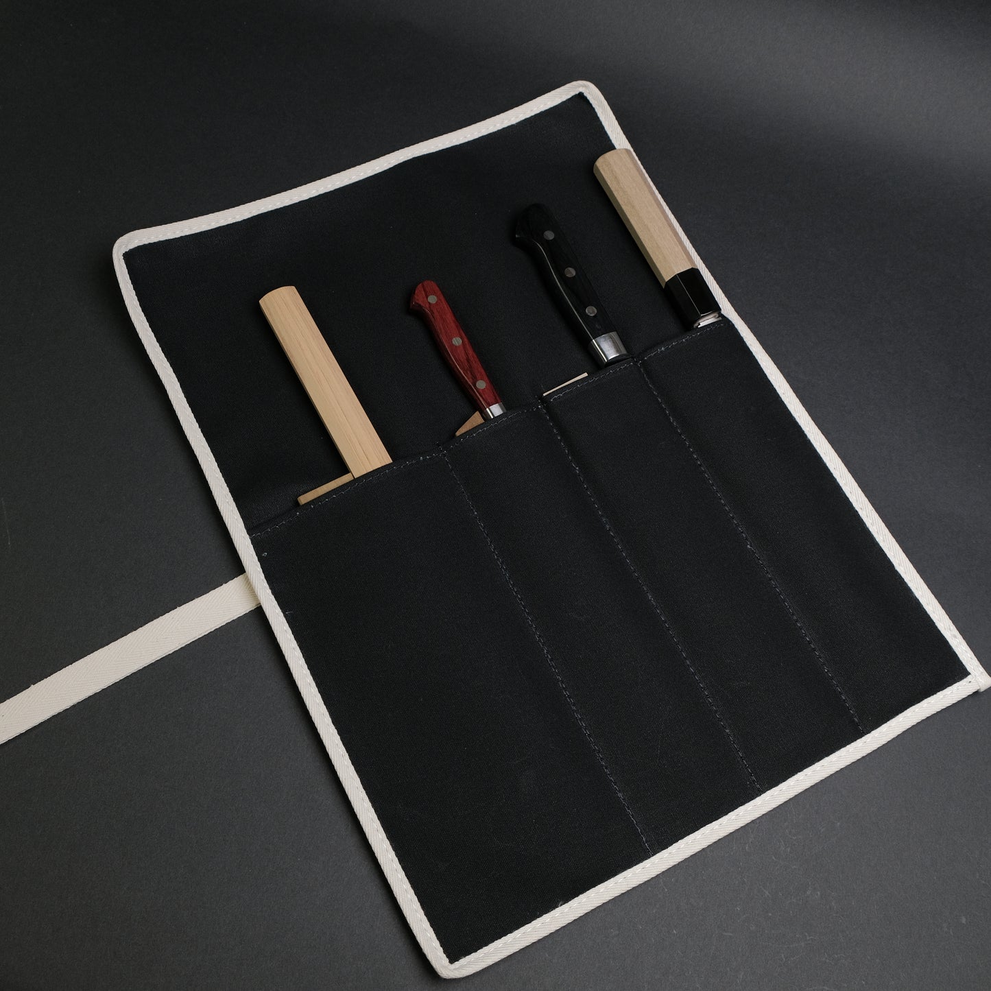 Hitohira 4 Pockets Canvas Knife Roll Black