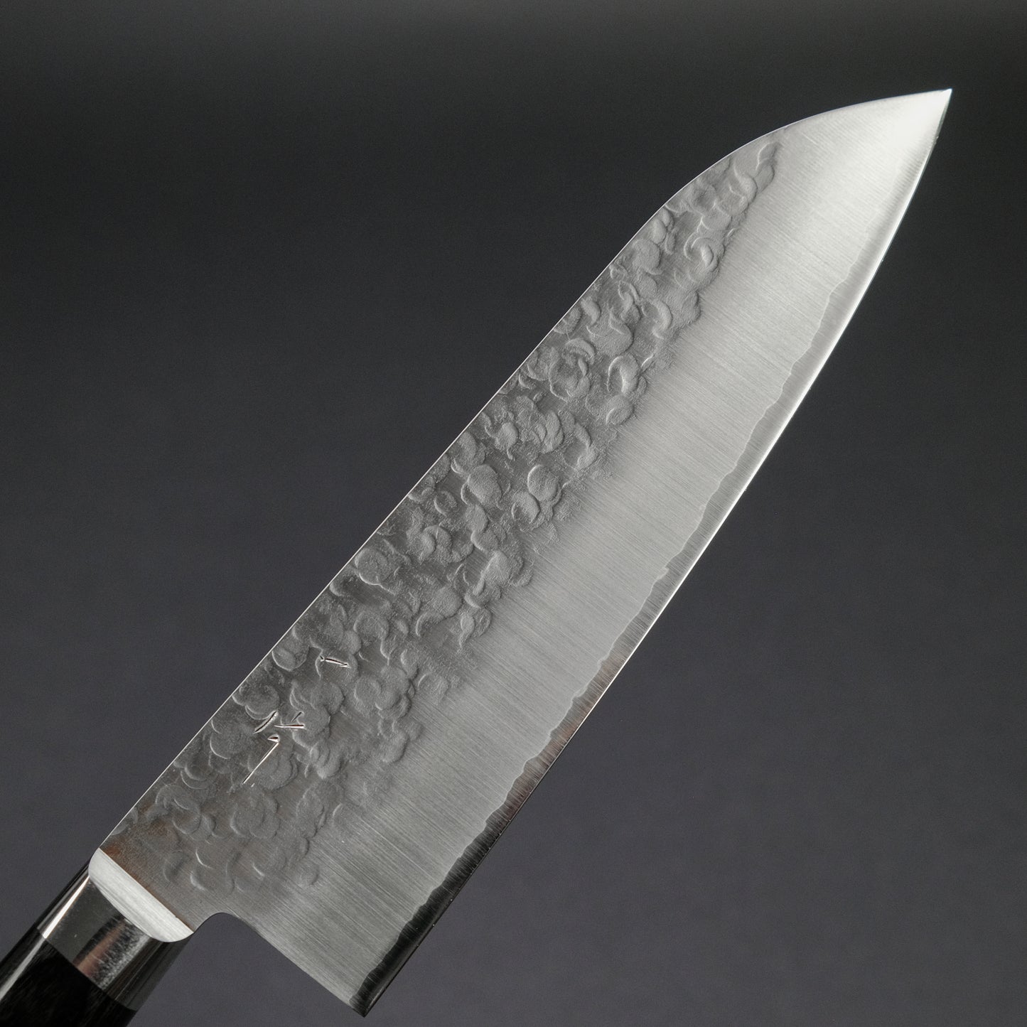 Hitohira T10 Tsuchime Santoku 165mm Pakka Handle
