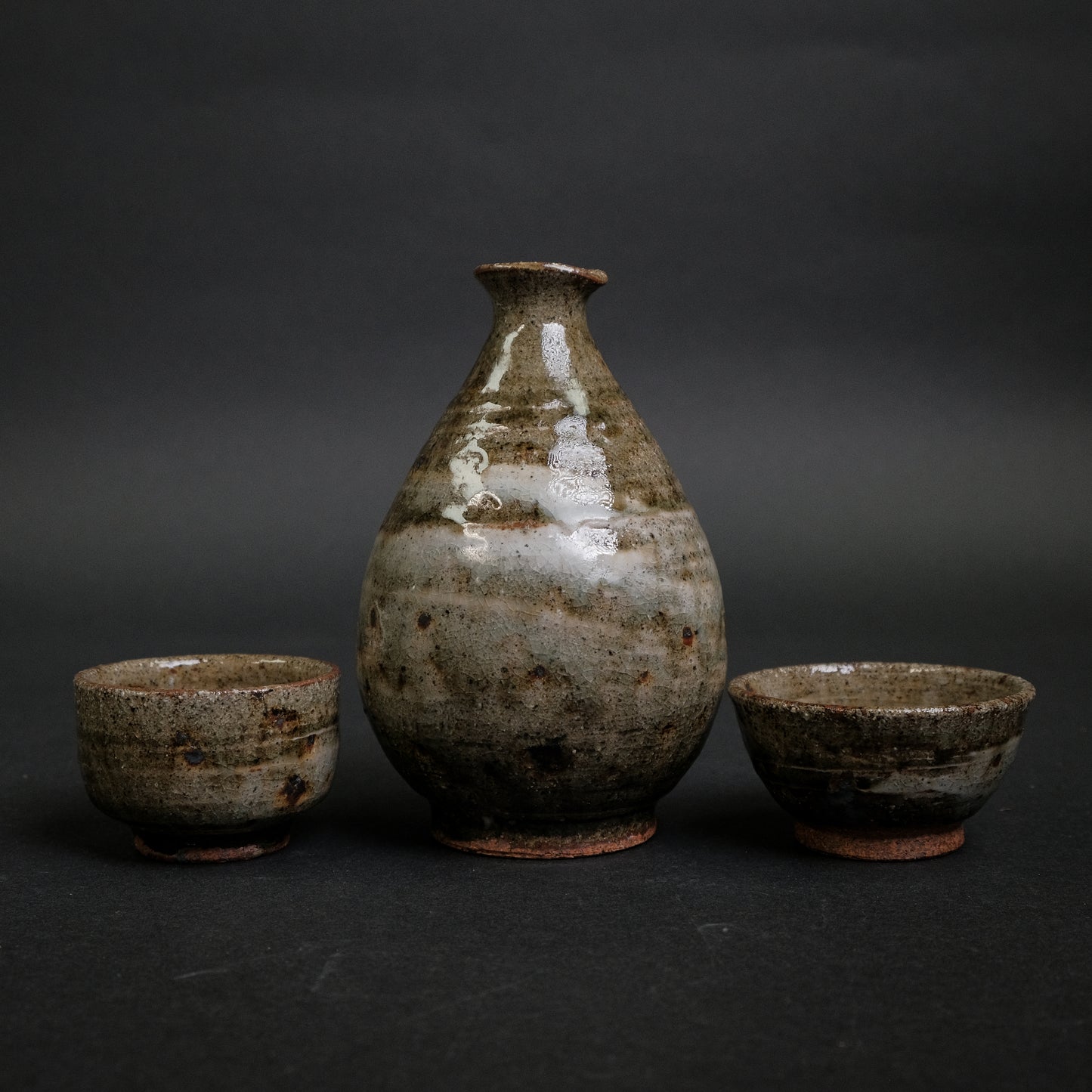Komon Shinohara Sake Set Hakeme