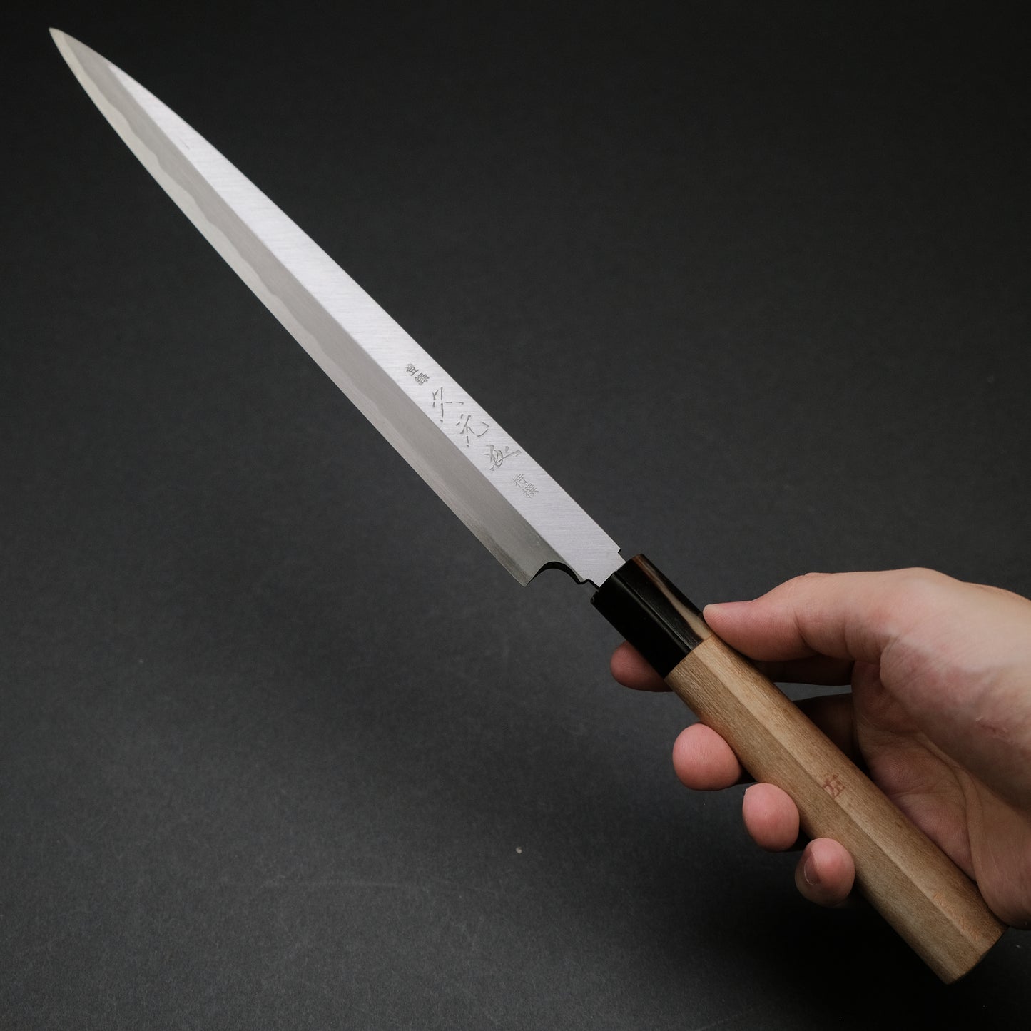 Morihei Hisamoto Vintage Left Handed Fugubiki 240mm Magnolia Handle (Carbon)