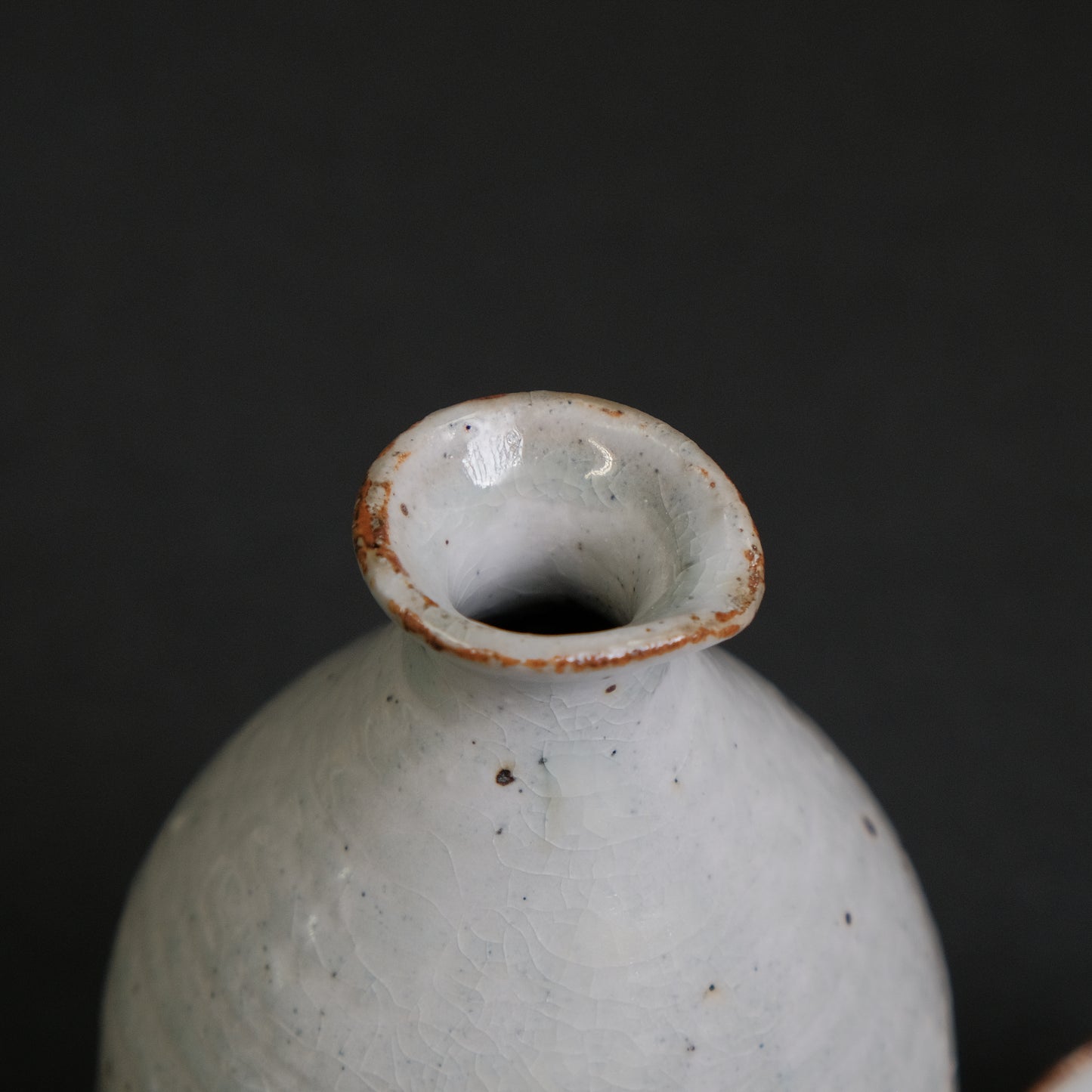 Shinohara Sake Set with Kiri Box (Kohiki)