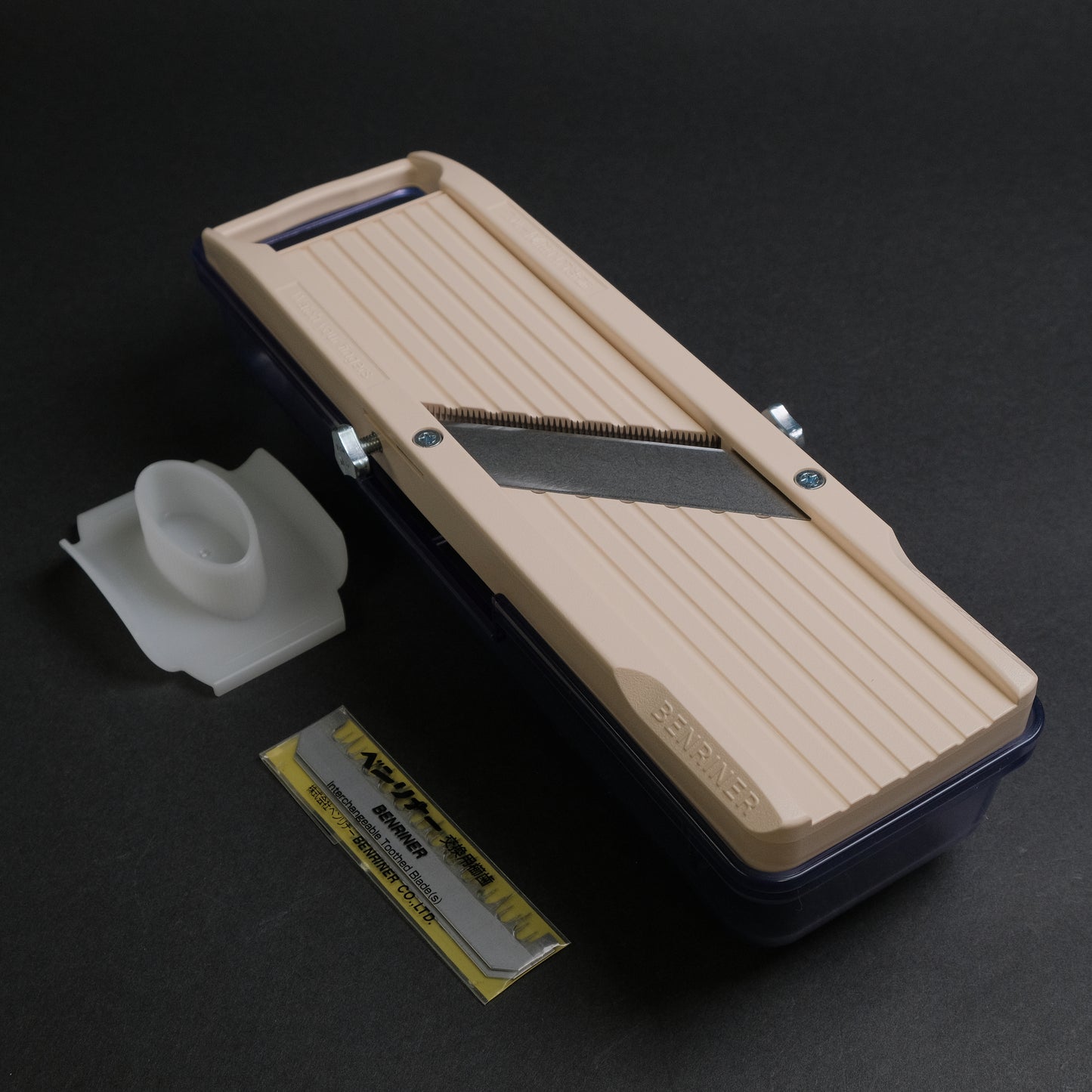 Benriner Mandolin Slicer 64mm with Catch Tray (Ivory)