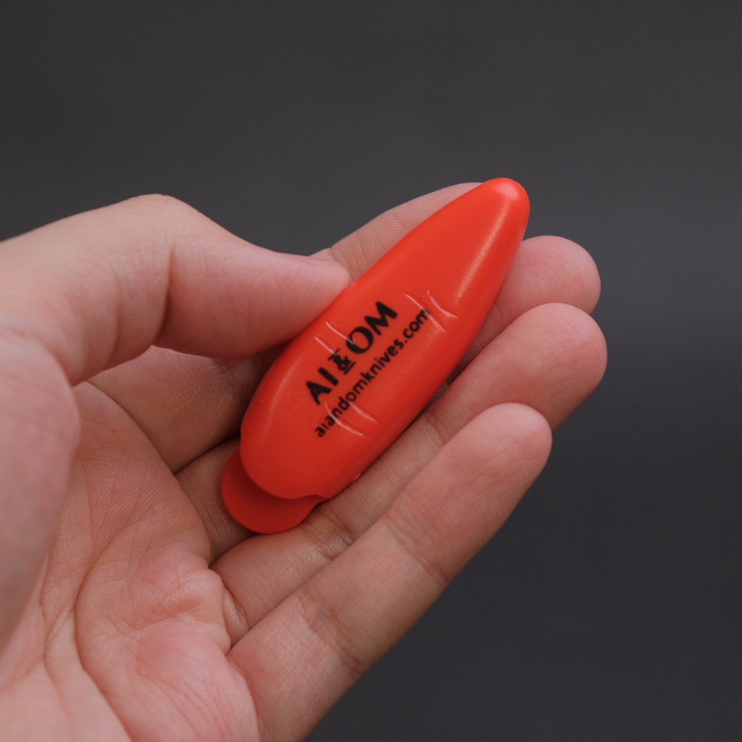 Ai & Om Magnetic Carrot Shears