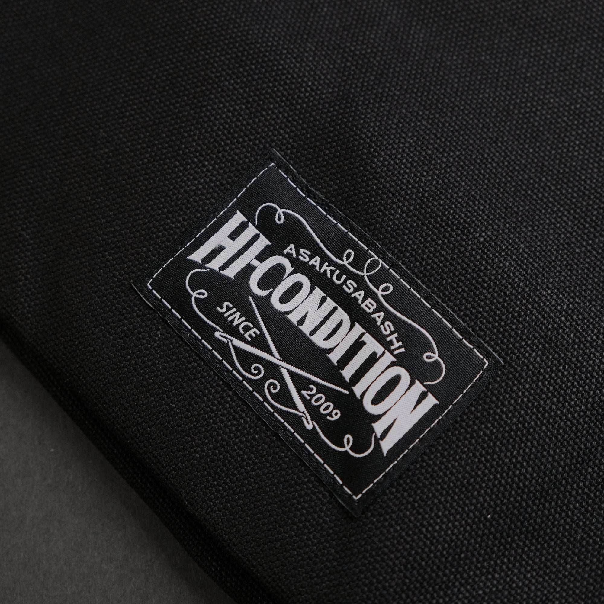 HI-CONDITION Hanpu Canvas Long Tote Bag Black