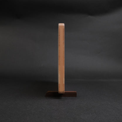 Hitohira Hinoki Thin Cutting Board with Stand (Small)