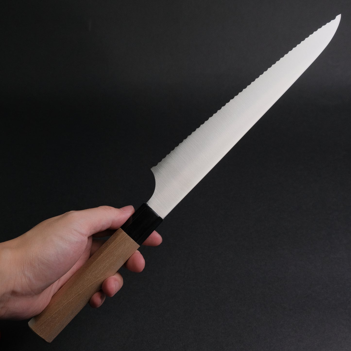 Hitohira Imojiya TH Stainless Bread Knife 240mm Ho Wood Handle (Wa)