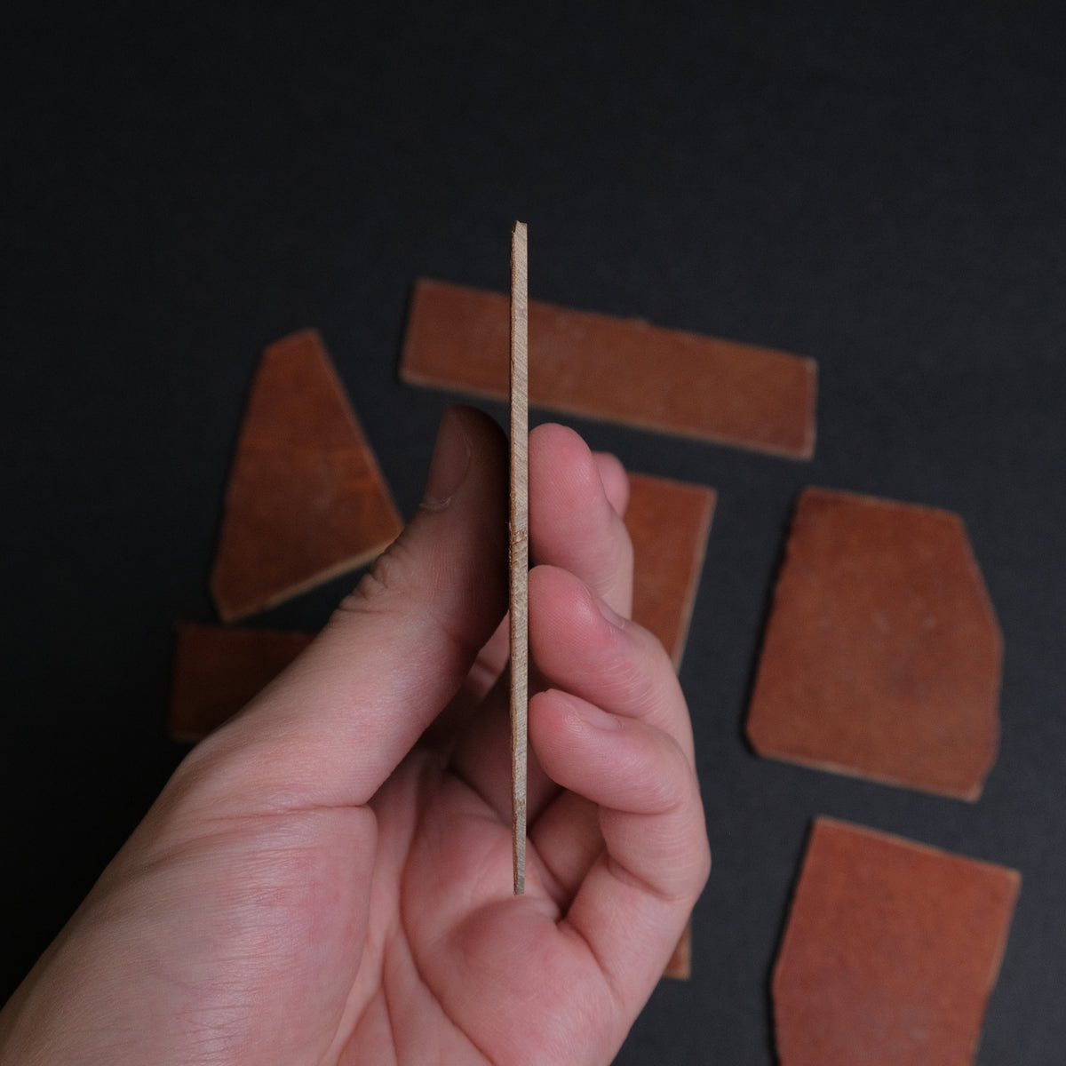 Hitohira Picked Narutaki Jizuya Finger Stone 100g (with Washi Paper)
