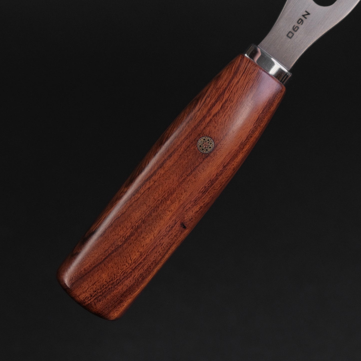 Xinguo Bolher N690 Carving Set 225mm Desert Ironwood Handle