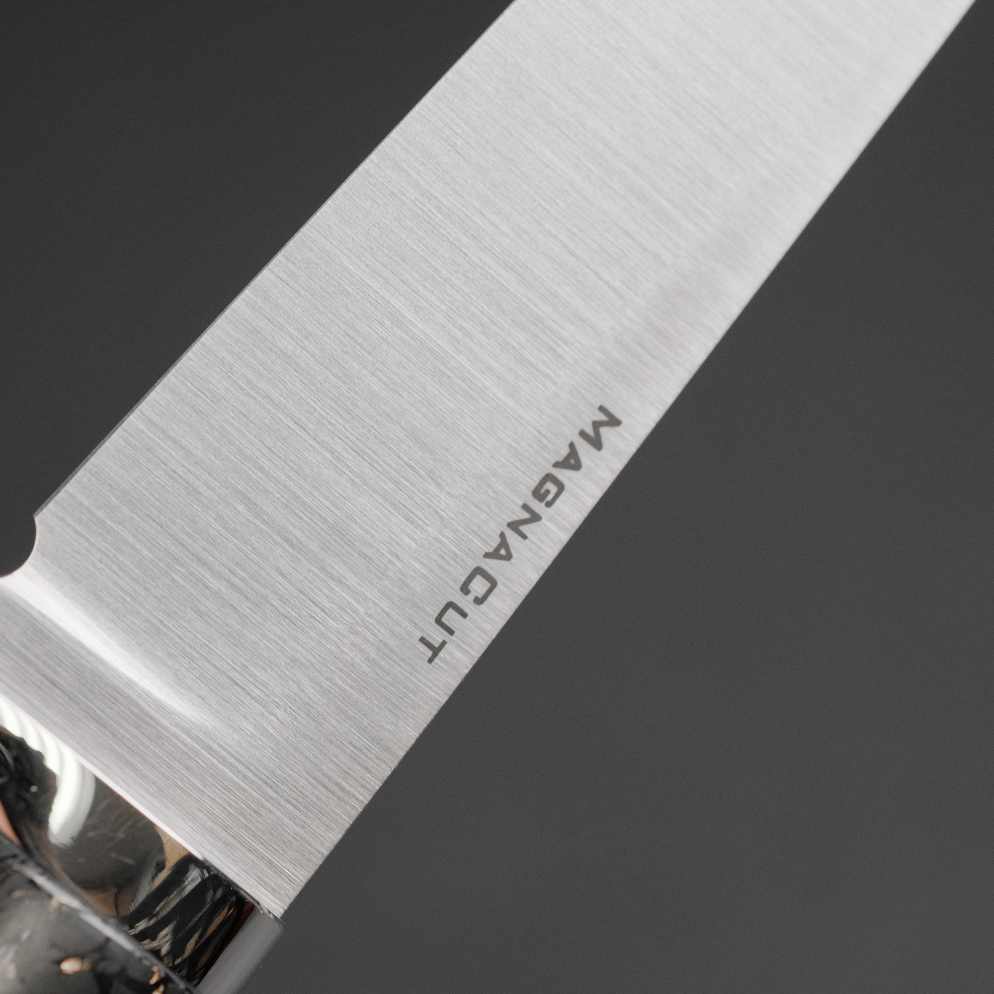 Xinguo Magnacut Butcher Knife 150mm Gold Leaf Carbon Handle