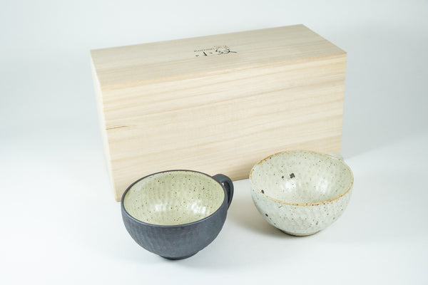 Komon Shinohara Coffee Cup Christmas Set (Kirikabu White & Black)